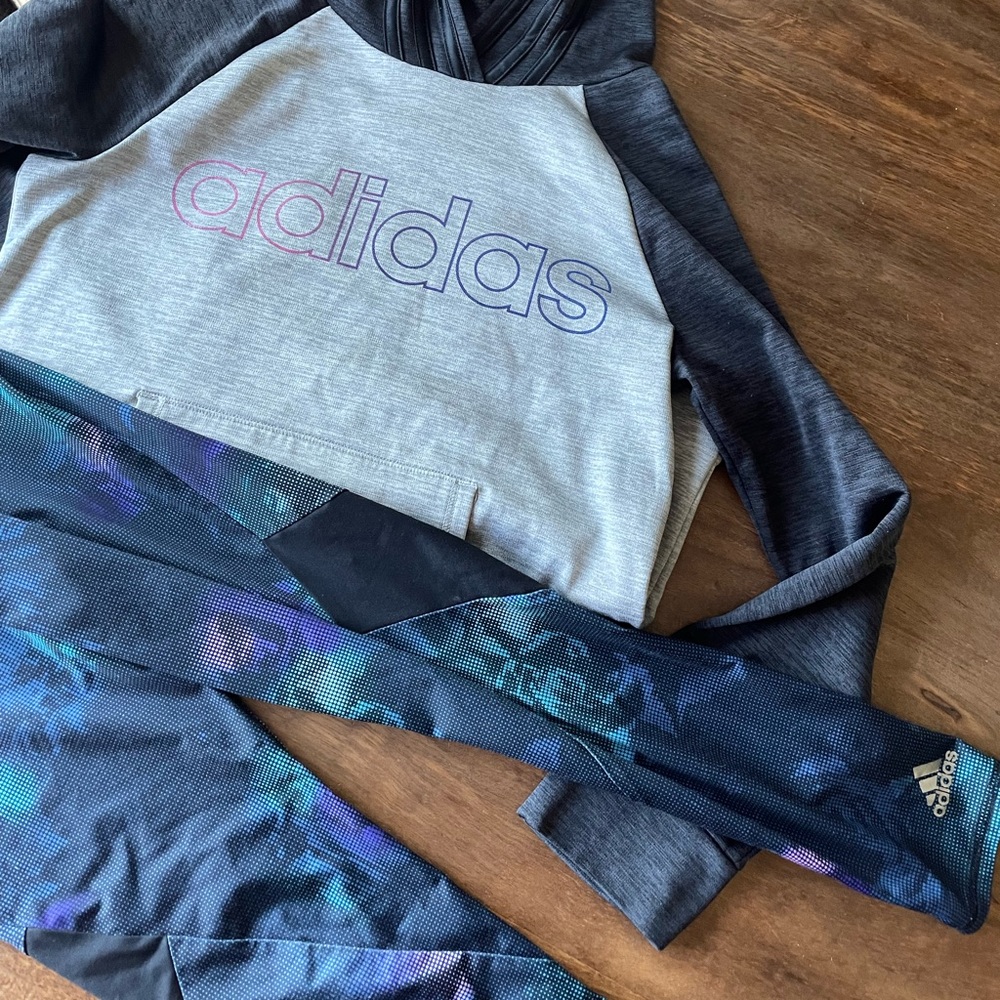Adidas outfit sweatshirt 10/12 & joggers 7/8 -A